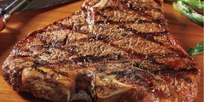 Grilling steak perfectly on clean grill